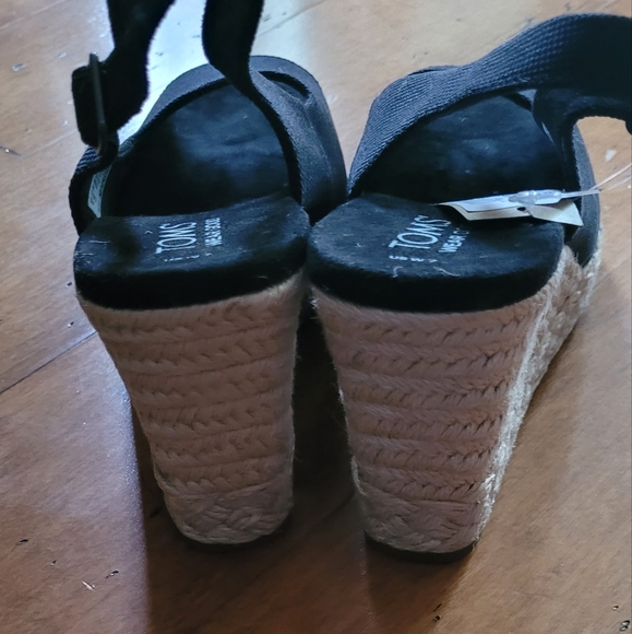 NWT Tom's Wedge Peep Toe - Picture 5 of 6